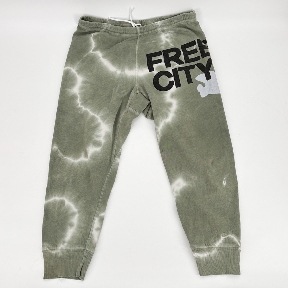 FreeCity Women’s Sage Green Bleach Out Joggers Size Small*